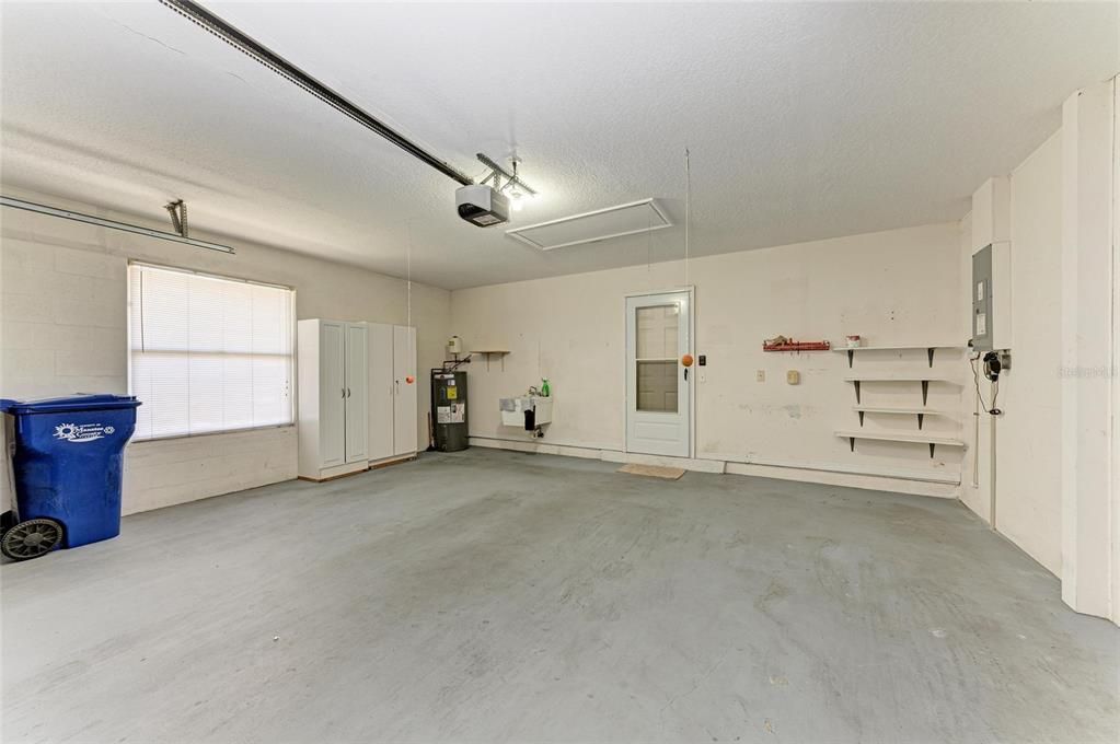 For Sale: $410,000 (2 beds, 2 baths, 1806 Square Feet)