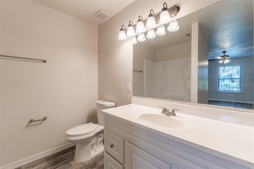 En Venta: $289,900 (3 camas, 2 baños, 1512 Pies cuadrados)