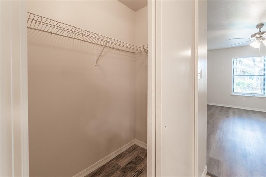 En Venta: $289,900 (3 camas, 2 baños, 1512 Pies cuadrados)