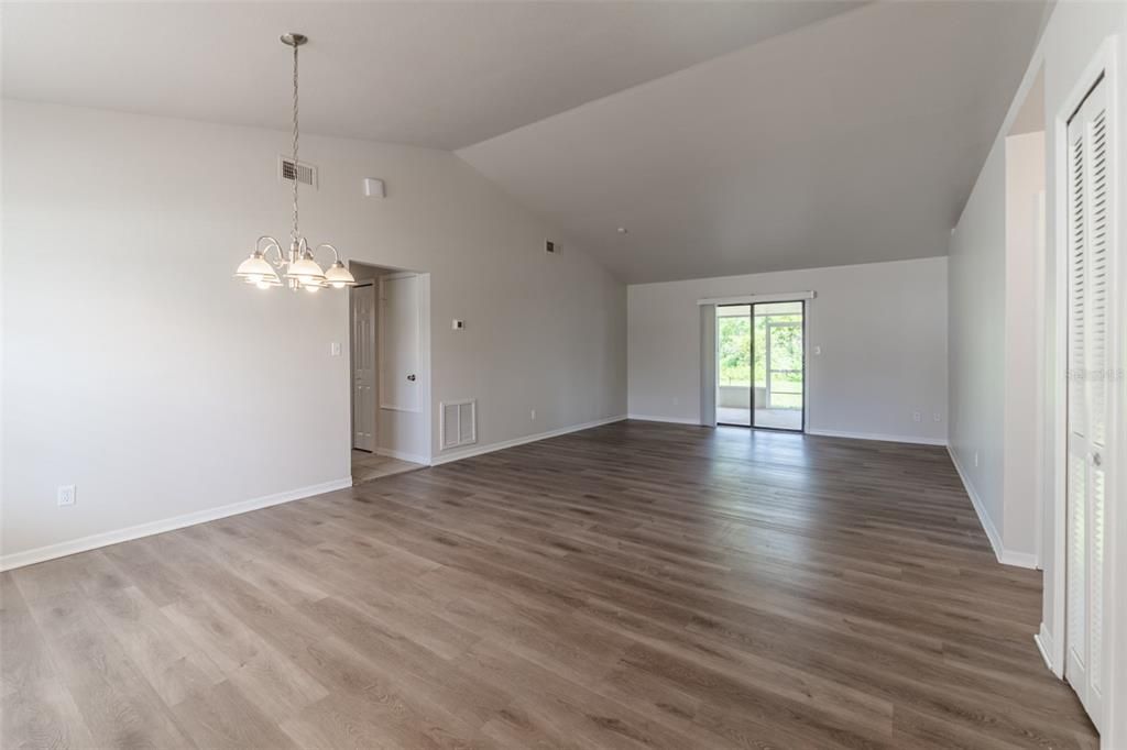 En Venta: $289,900 (3 camas, 2 baños, 1512 Pies cuadrados)