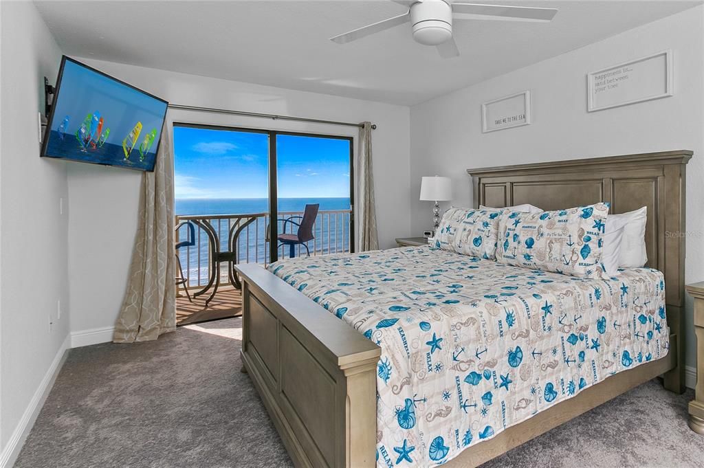 Active With Contract: $1,299,500 (3 beds, 2 baths, 1425 Square Feet)