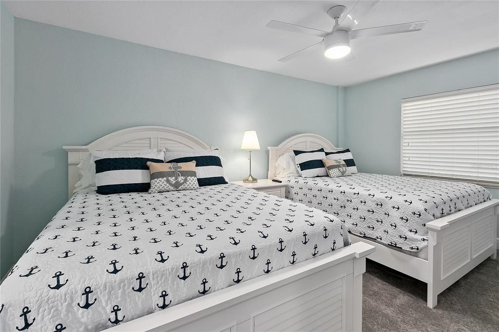 Active With Contract: $1,299,500 (3 beds, 2 baths, 1425 Square Feet)