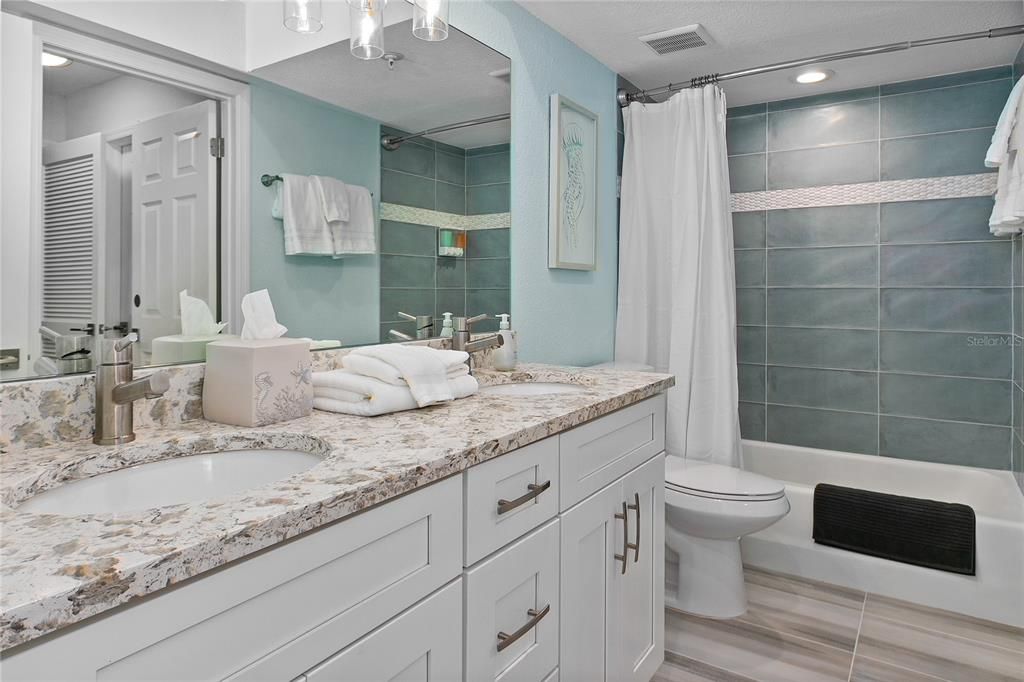 Active With Contract: $1,299,500 (3 beds, 2 baths, 1425 Square Feet)