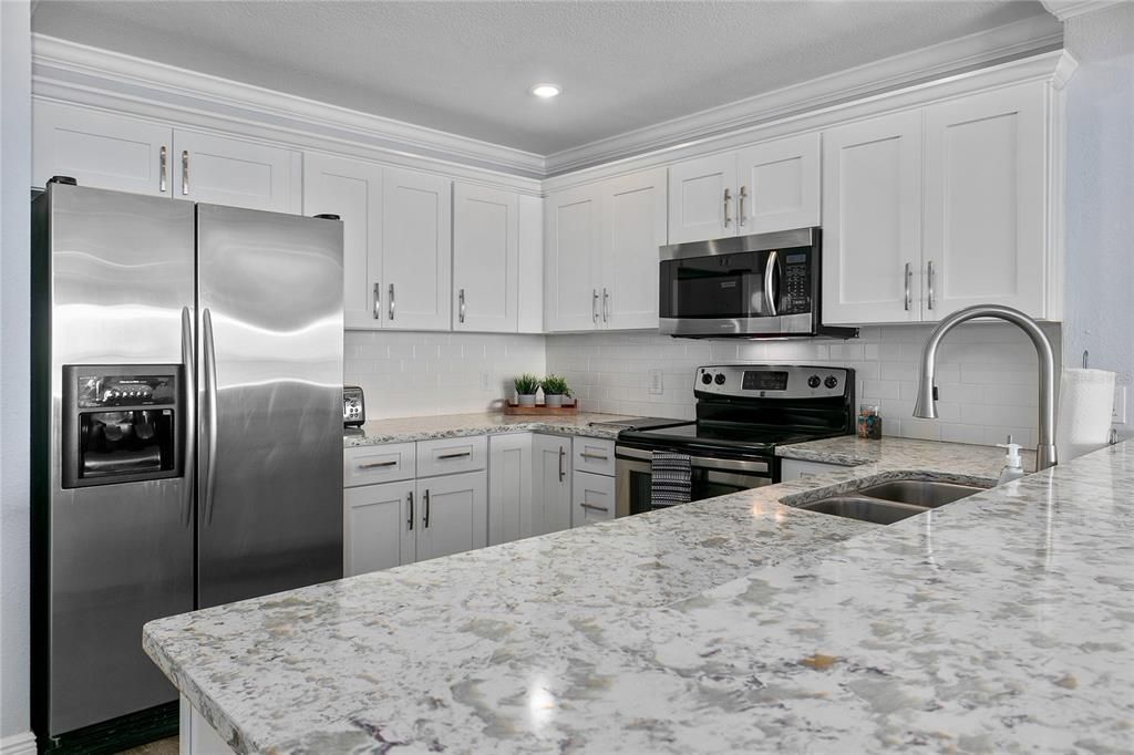 Active With Contract: $1,299,500 (3 beds, 2 baths, 1425 Square Feet)