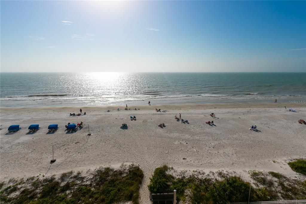 Active With Contract: $1,299,500 (3 beds, 2 baths, 1425 Square Feet)