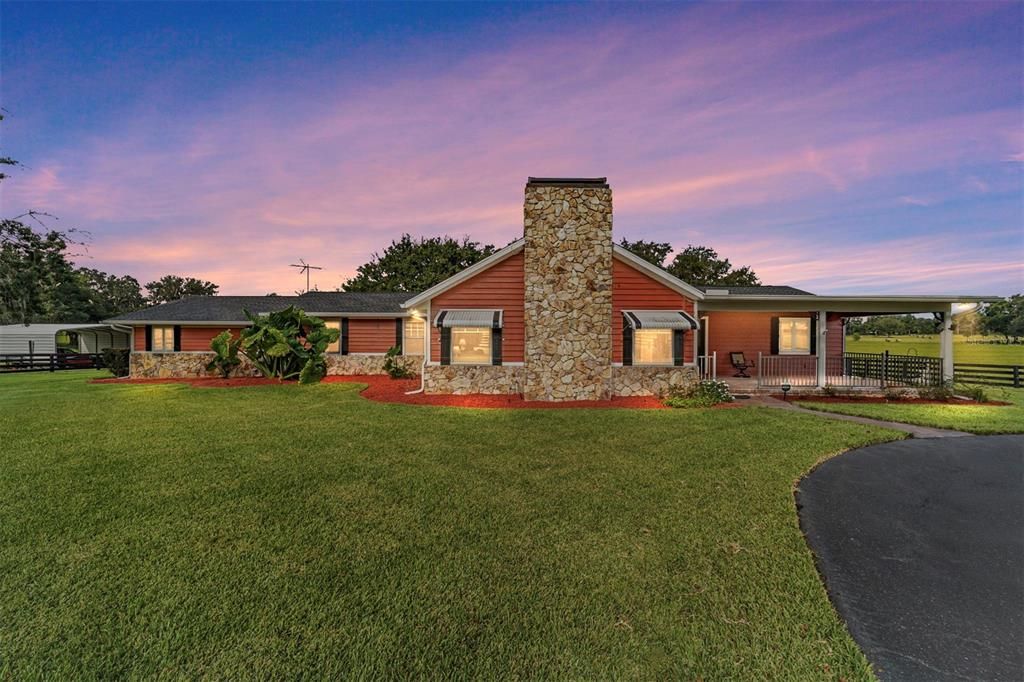 For Sale: $1,699,000 (3 beds, 2 baths, 2530 Square Feet)