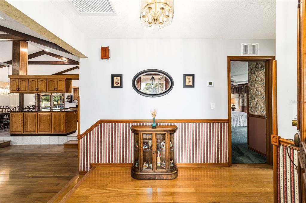 For Sale: $1,699,000 (3 beds, 2 baths, 2530 Square Feet)