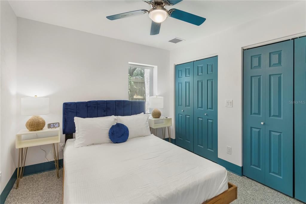 En Venta: $549,000 (5 camas, 3 baños, 2456 Pies cuadrados)