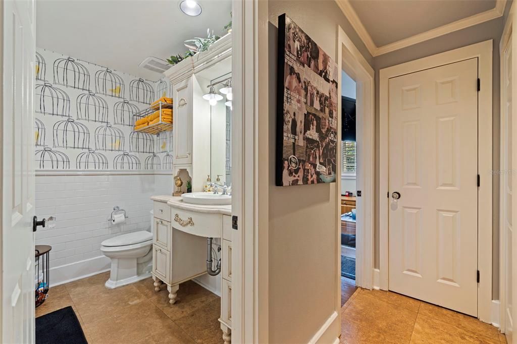 待售: $1,600,000 (5 贝兹, 5 浴室, 4521 平方英尺)