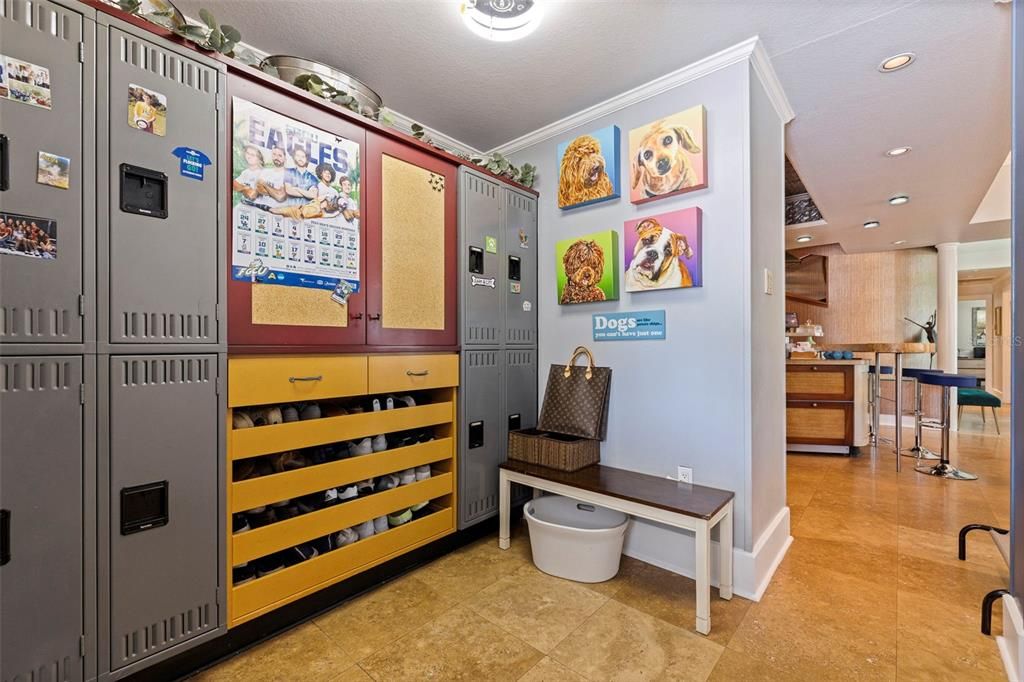 待售: $1,600,000 (5 贝兹, 5 浴室, 4521 平方英尺)