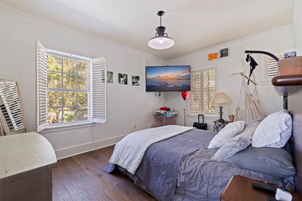 待售: $1,600,000 (5 贝兹, 5 浴室, 4521 平方英尺)