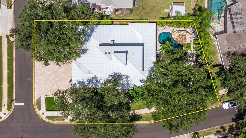 待售: $1,600,000 (5 贝兹, 5 浴室, 4521 平方英尺)