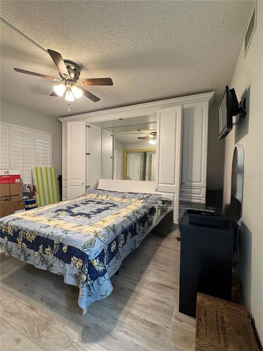 For Rent: $2,100 (2 beds, 2 baths, 1103 Square Feet)