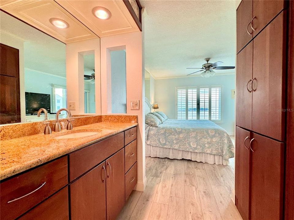 For Rent: $2,100 (2 beds, 2 baths, 1103 Square Feet)