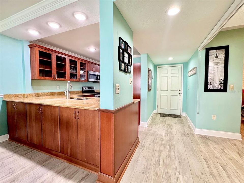 For Rent: $2,100 (2 beds, 2 baths, 1103 Square Feet)