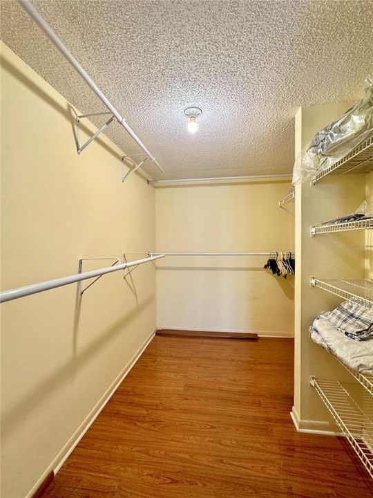 For Rent: $2,100 (2 beds, 2 baths, 1103 Square Feet)