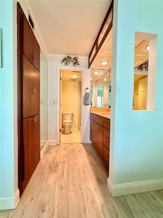 For Rent: $2,100 (2 beds, 2 baths, 1103 Square Feet)