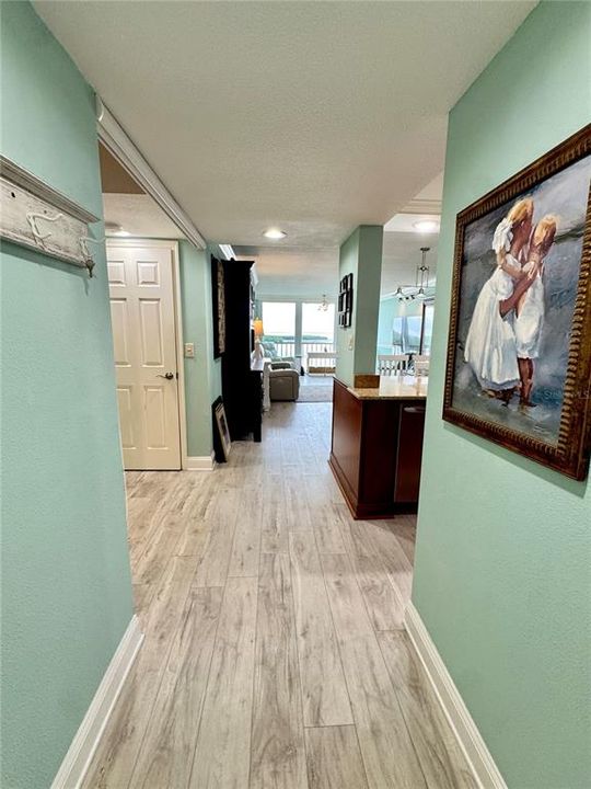 For Rent: $2,100 (2 beds, 2 baths, 1103 Square Feet)