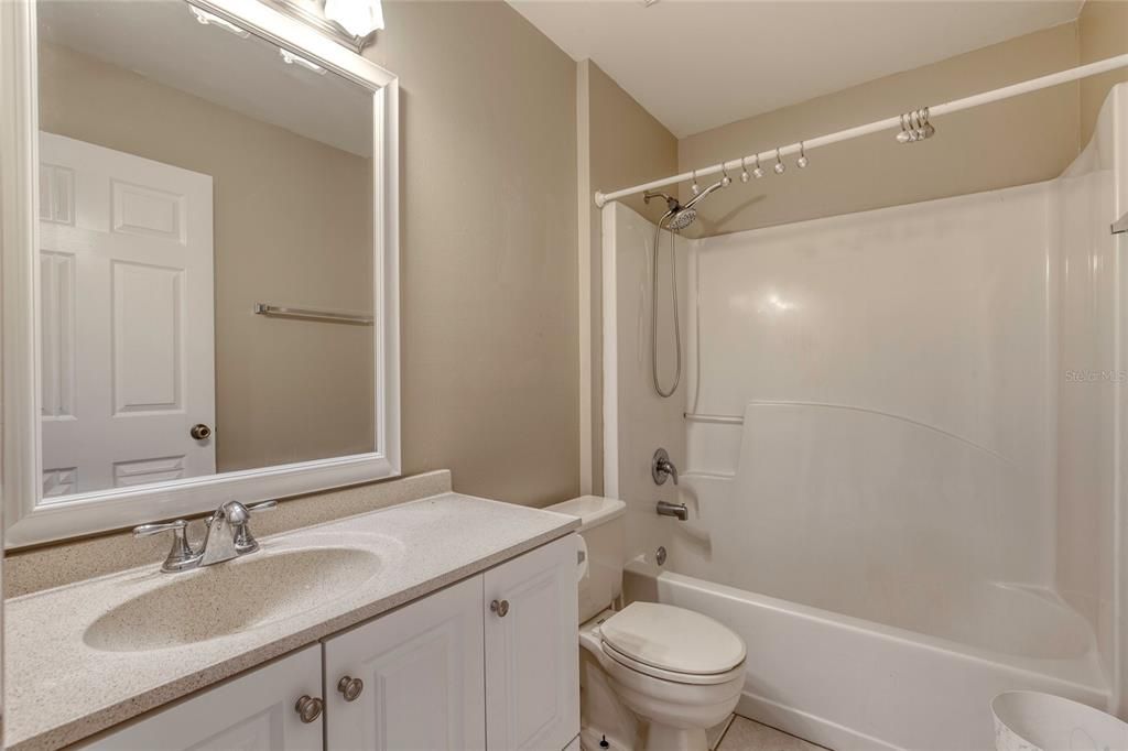 Active With Contract: $269,900 (3 beds, 2 baths, 1089 Square Feet)