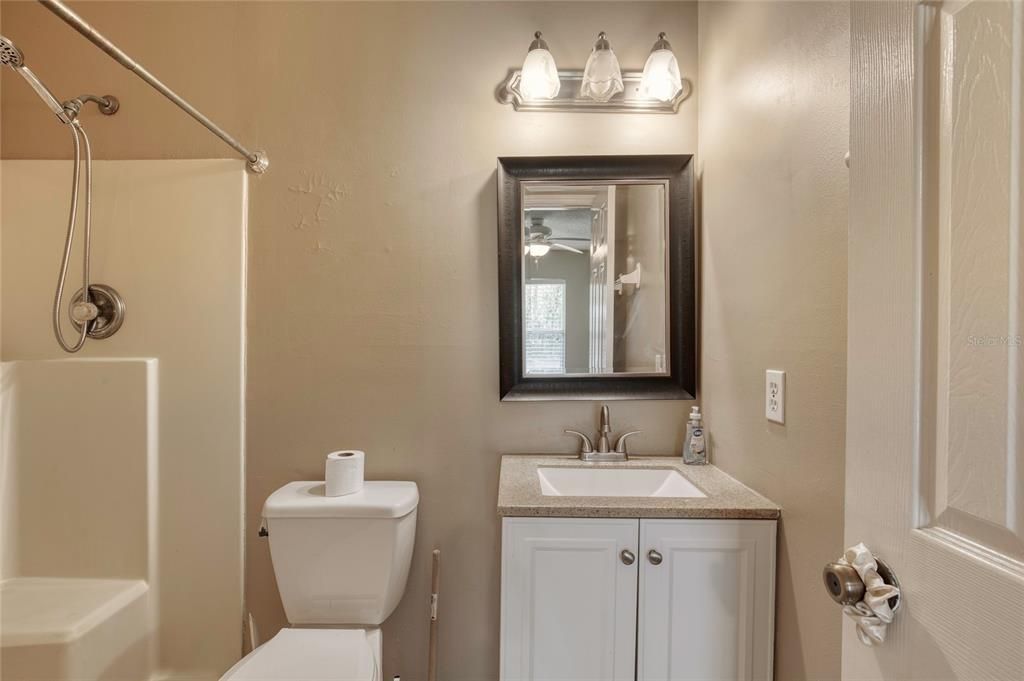 Active With Contract: $269,900 (3 beds, 2 baths, 1089 Square Feet)