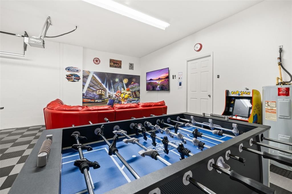 For Sale: $590,000 (5 beds, 3 baths, 3100 Square Feet)