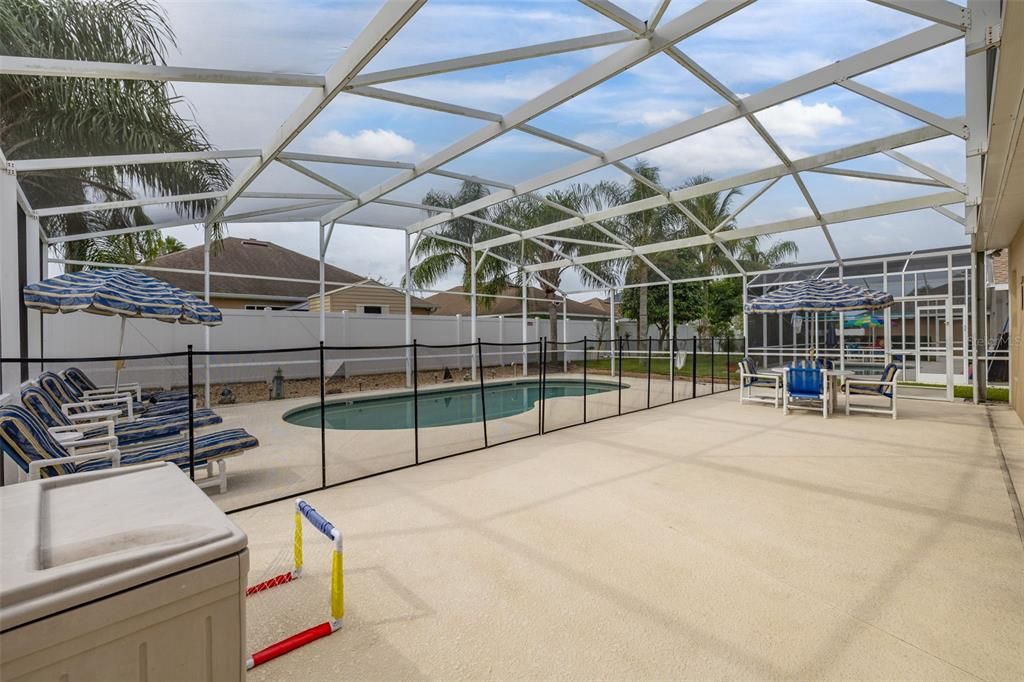 For Sale: $590,000 (5 beds, 3 baths, 3100 Square Feet)