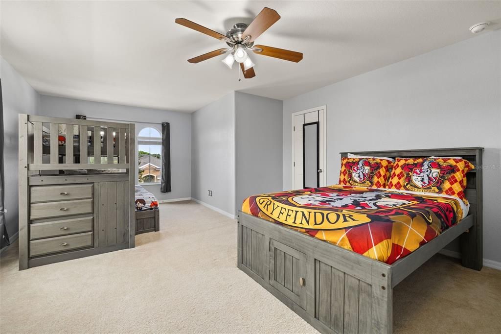 For Sale: $590,000 (5 beds, 3 baths, 3100 Square Feet)