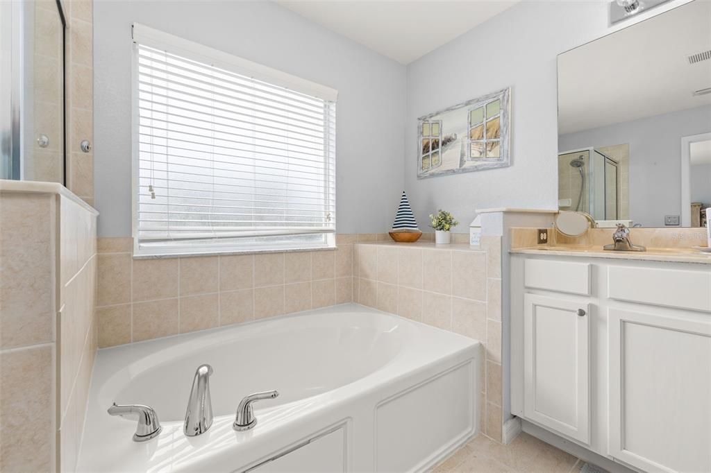 For Sale: $590,000 (5 beds, 3 baths, 3100 Square Feet)