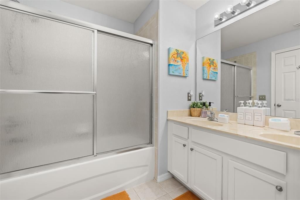 For Sale: $590,000 (5 beds, 3 baths, 3100 Square Feet)