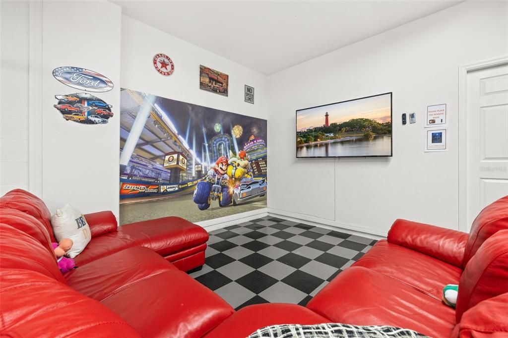 For Sale: $590,000 (5 beds, 3 baths, 3100 Square Feet)