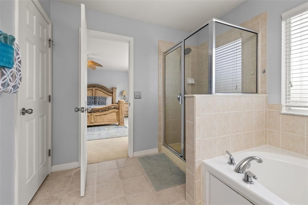 For Sale: $590,000 (5 beds, 3 baths, 3100 Square Feet)