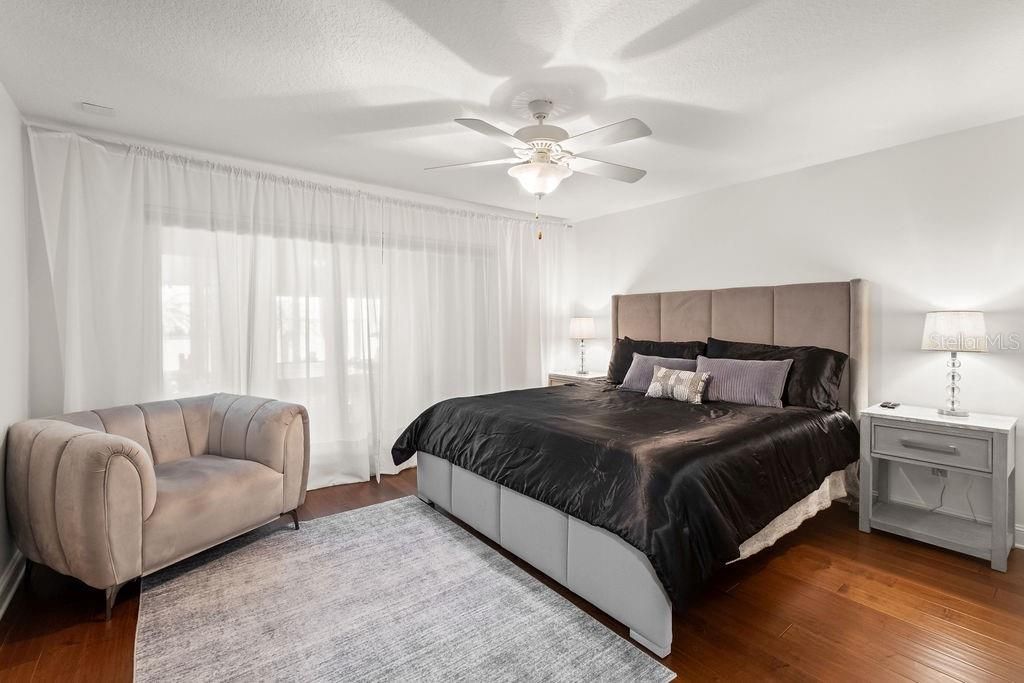 For Sale: $5,900,000 (5 beds, 4 baths, 7491 Square Feet)