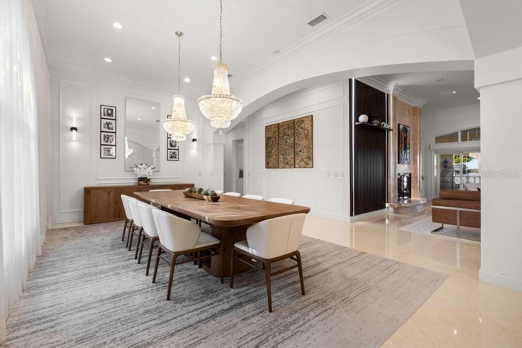 For Sale: $5,900,000 (5 beds, 4 baths, 7491 Square Feet)