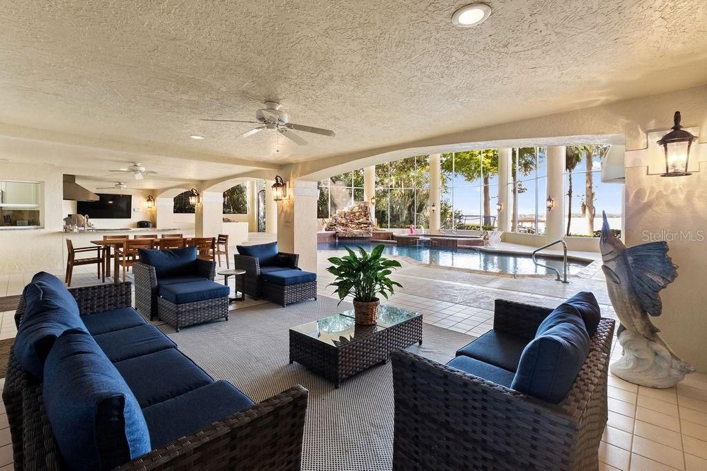 For Sale: $5,900,000 (5 beds, 4 baths, 7491 Square Feet)