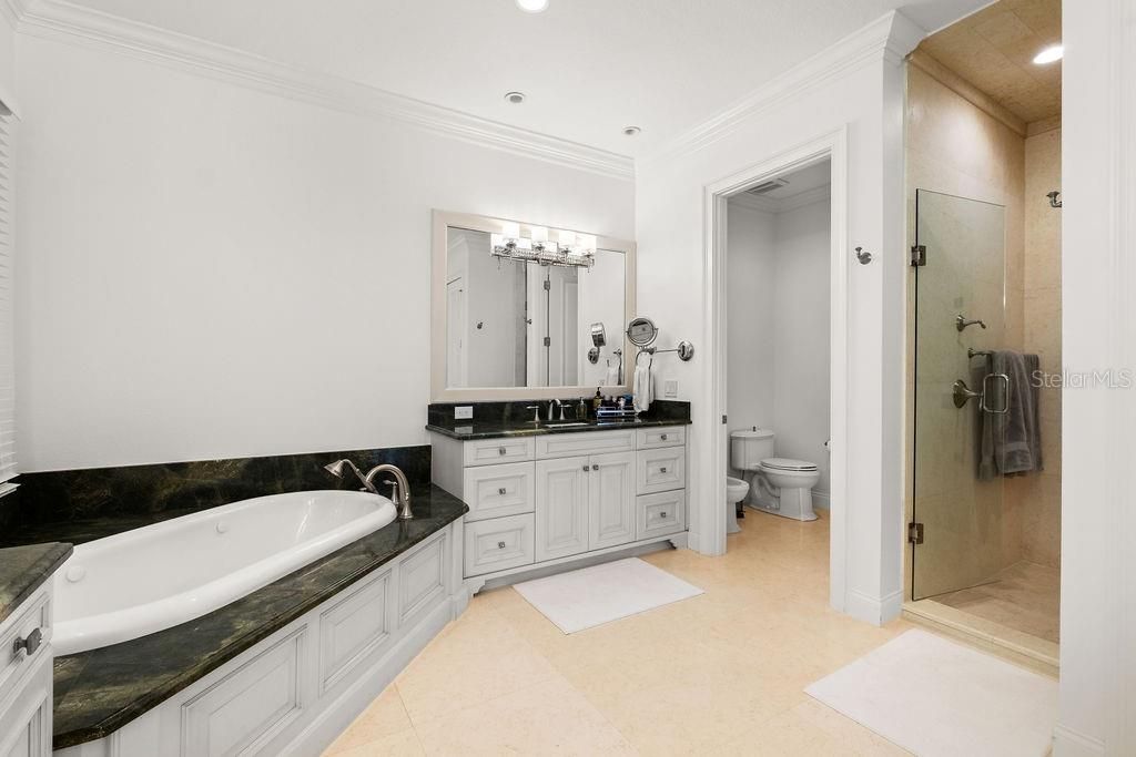 For Sale: $5,900,000 (5 beds, 4 baths, 7491 Square Feet)