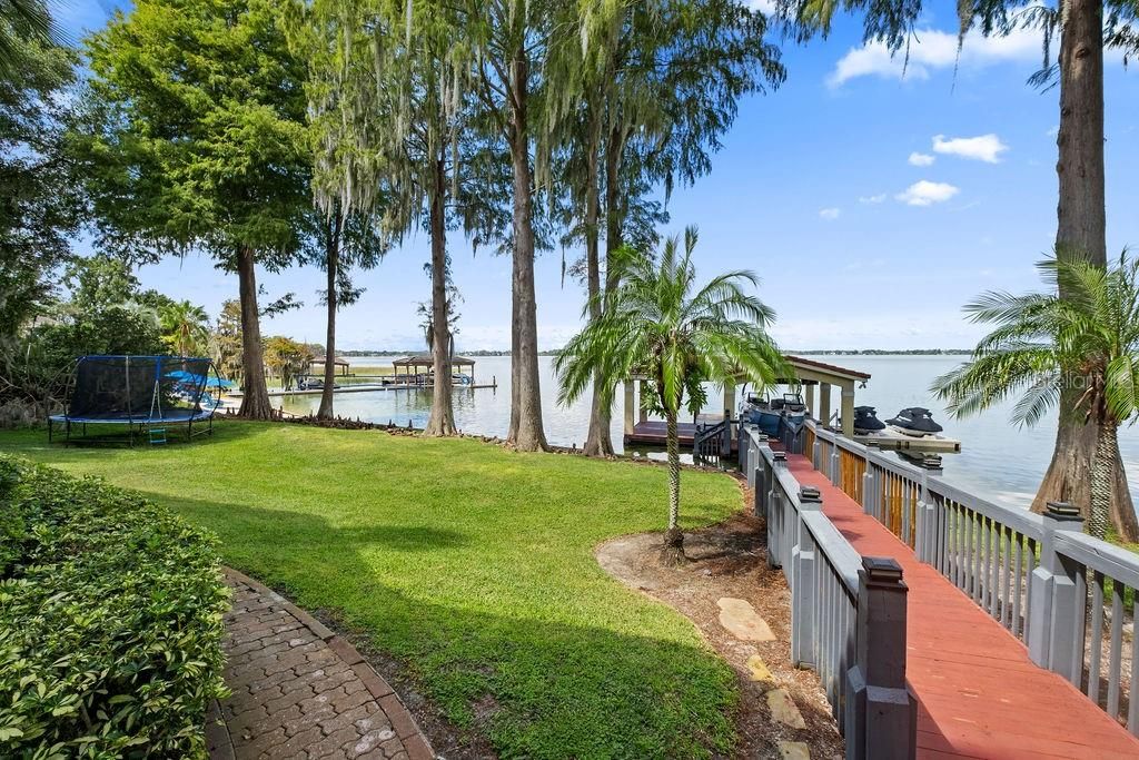 For Sale: $5,900,000 (5 beds, 4 baths, 7491 Square Feet)