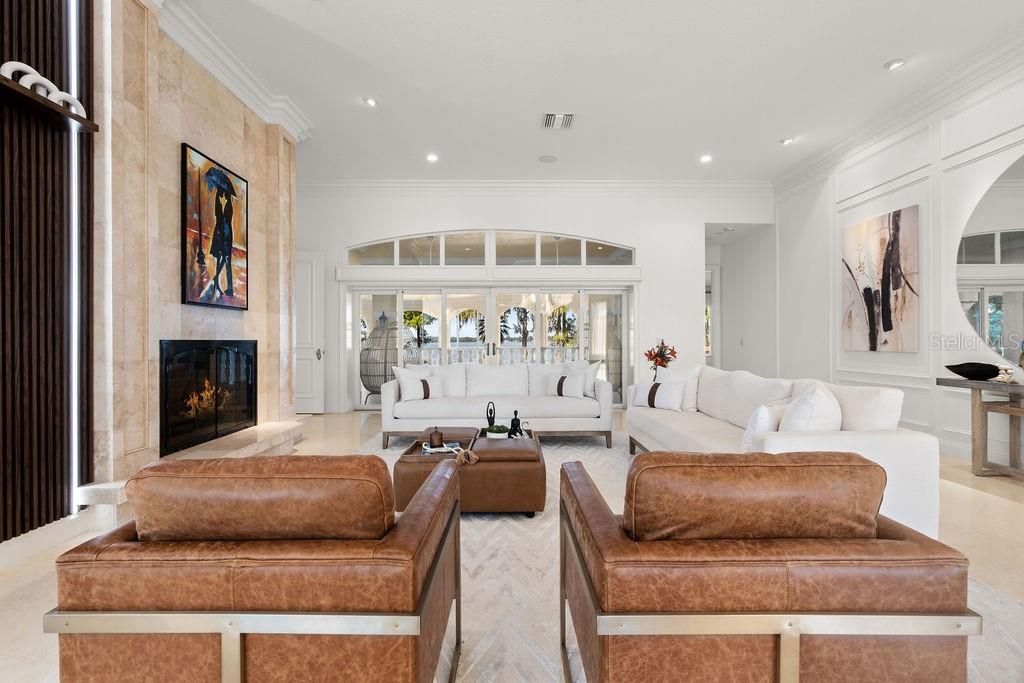 For Sale: $5,900,000 (5 beds, 4 baths, 7491 Square Feet)