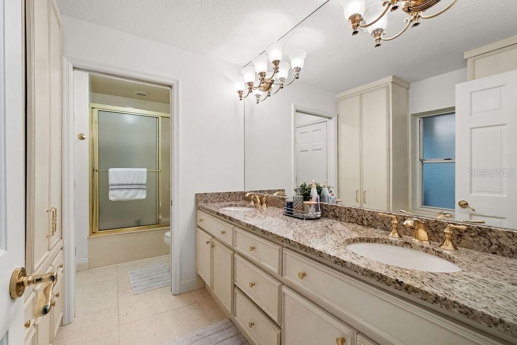 For Sale: $5,900,000 (5 beds, 4 baths, 7491 Square Feet)