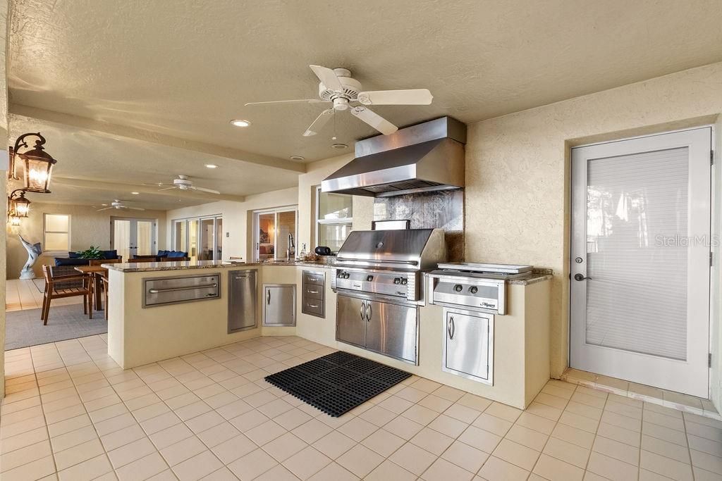 For Sale: $5,900,000 (5 beds, 4 baths, 7491 Square Feet)