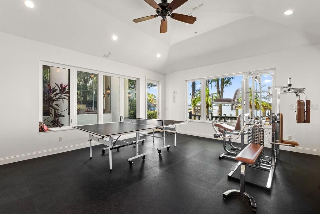 For Sale: $5,900,000 (5 beds, 4 baths, 7491 Square Feet)