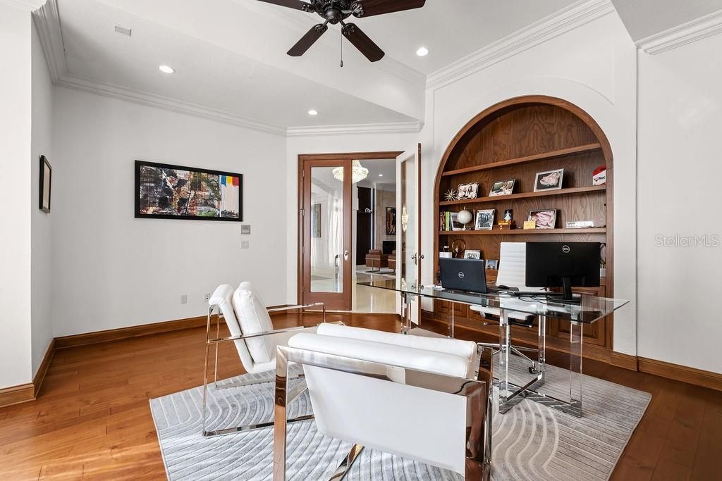 For Sale: $5,900,000 (5 beds, 4 baths, 7491 Square Feet)