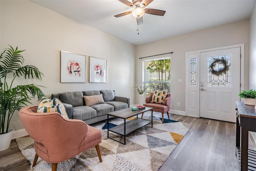 En Venta: $485,000 (3 camas, 2 baños, 2049 Pies cuadrados)