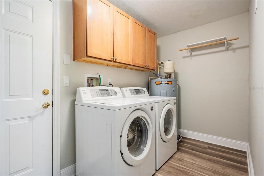 En Venta: $485,000 (3 camas, 2 baños, 2049 Pies cuadrados)