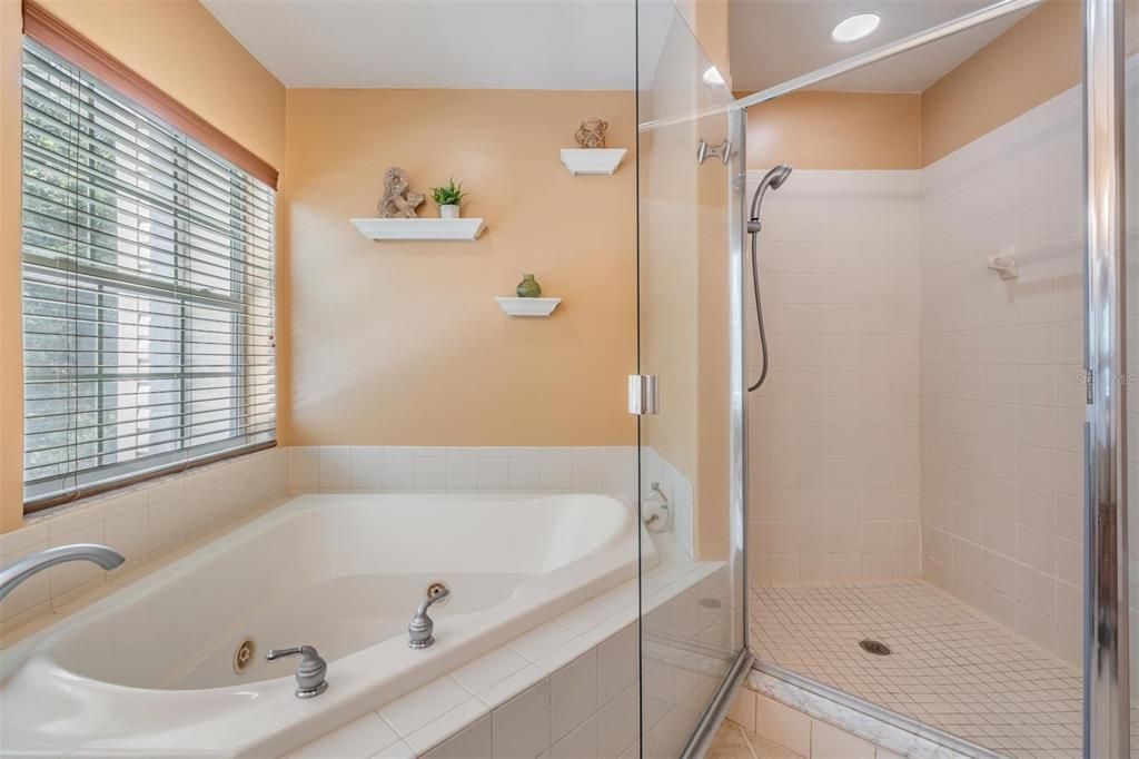 En Venta: $485,000 (3 camas, 2 baños, 2049 Pies cuadrados)