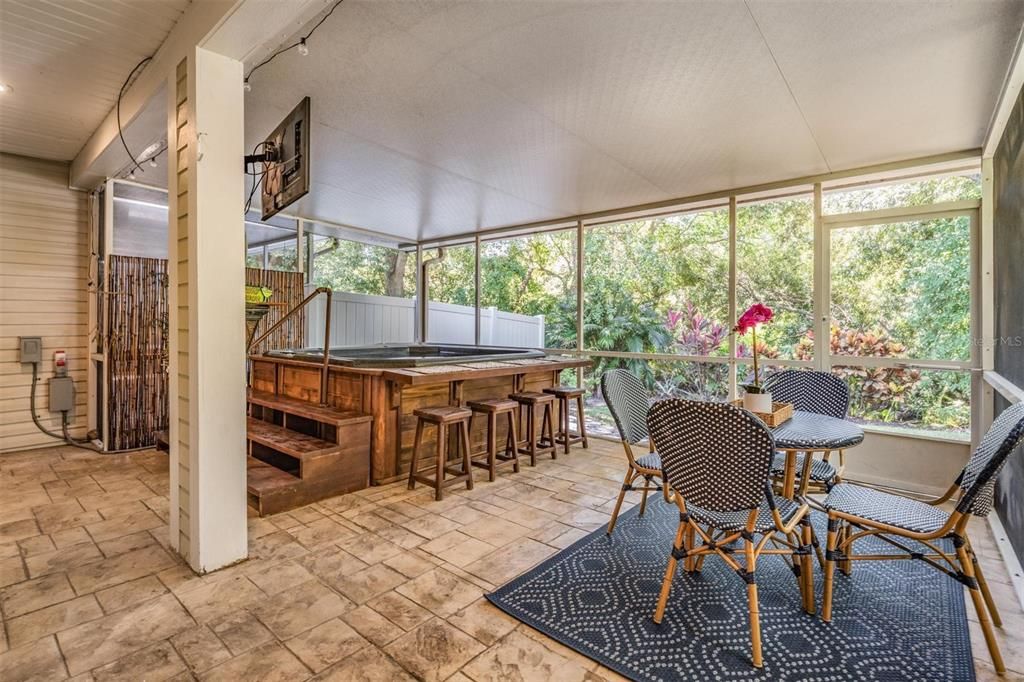 En Venta: $485,000 (3 camas, 2 baños, 2049 Pies cuadrados)