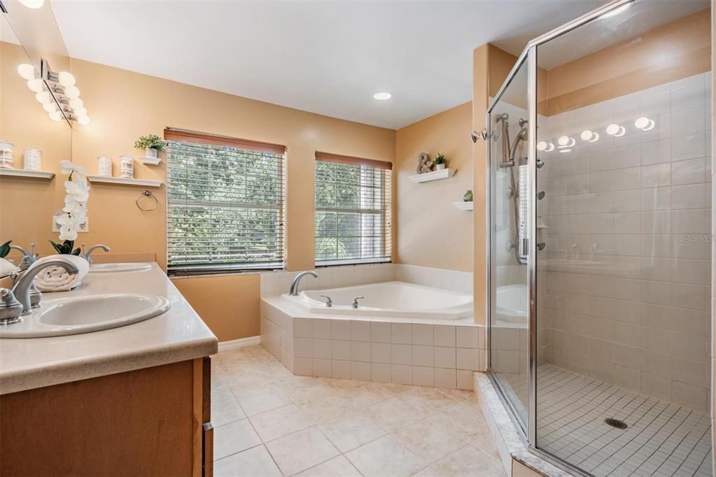 En Venta: $485,000 (3 camas, 2 baños, 2049 Pies cuadrados)