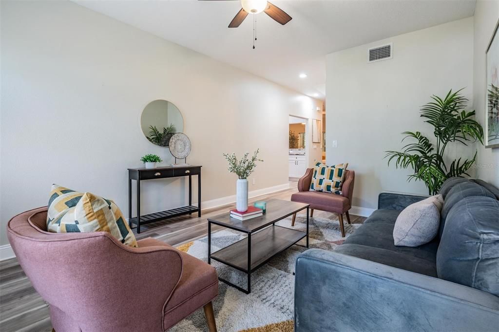 En Venta: $485,000 (3 camas, 2 baños, 2049 Pies cuadrados)