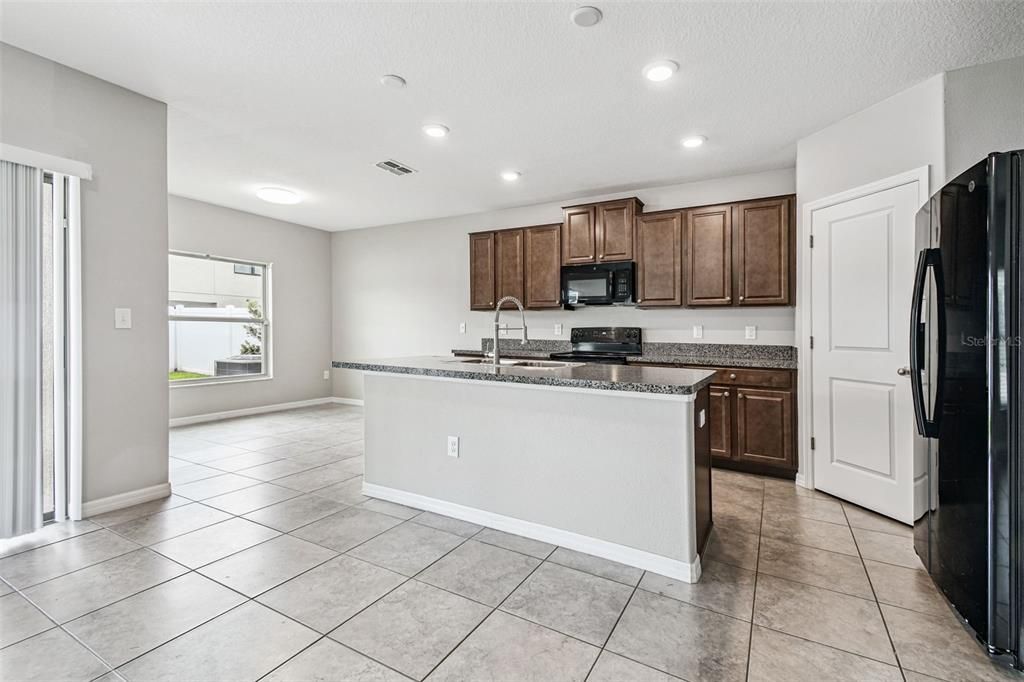 Active With Contract: $390,000 (4 beds, 2 baths, 2109 Square Feet)