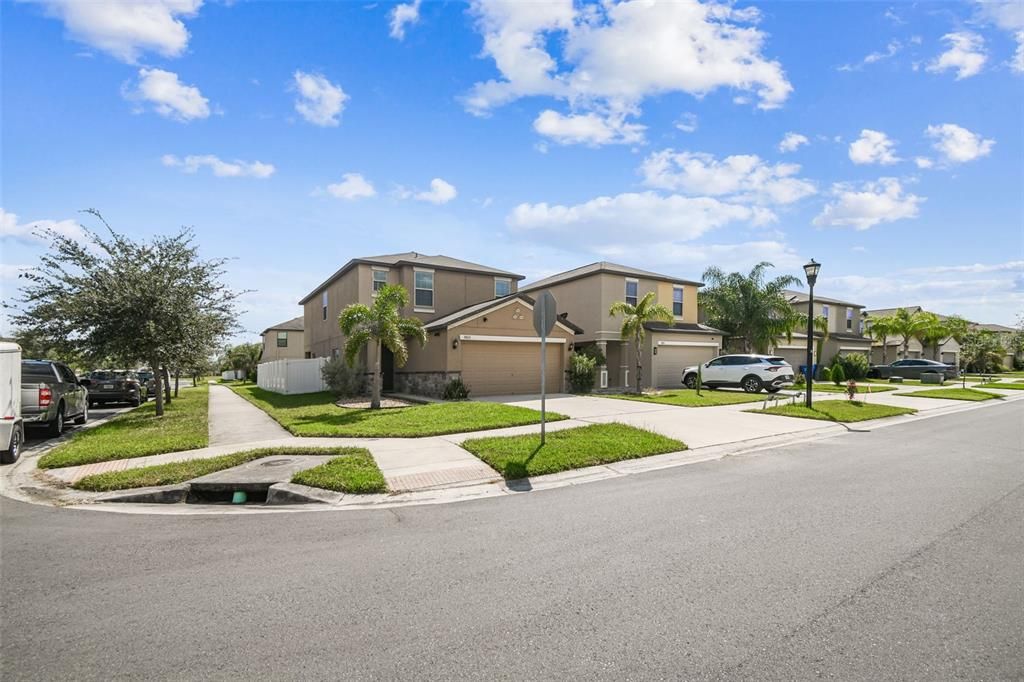 Active With Contract: $390,000 (4 beds, 2 baths, 2109 Square Feet)