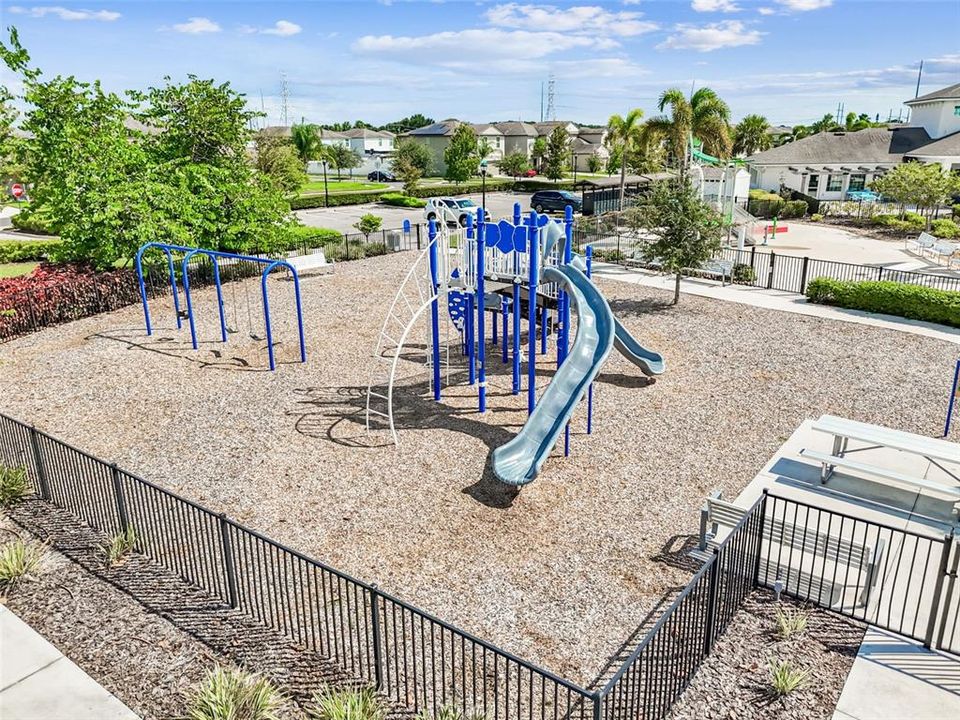 Active With Contract: $390,000 (4 beds, 2 baths, 2109 Square Feet)